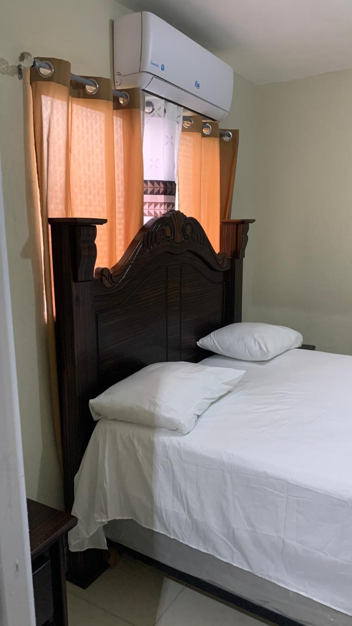 Apartahotel Dona Reyna: Convenient Santo Domingo Stay Near Las Americas Airport El Higo Exterior photo